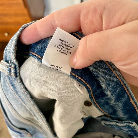 Pistola Pick Me Up Ankle Length Raw Hem Two Tone Distressed Jeans Size 31 - Picture 7 of 7